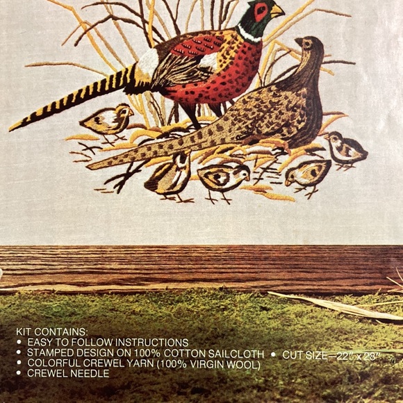 Vintage AVON Crewel Embroidery Kit (1973) - Picture 3 of 8